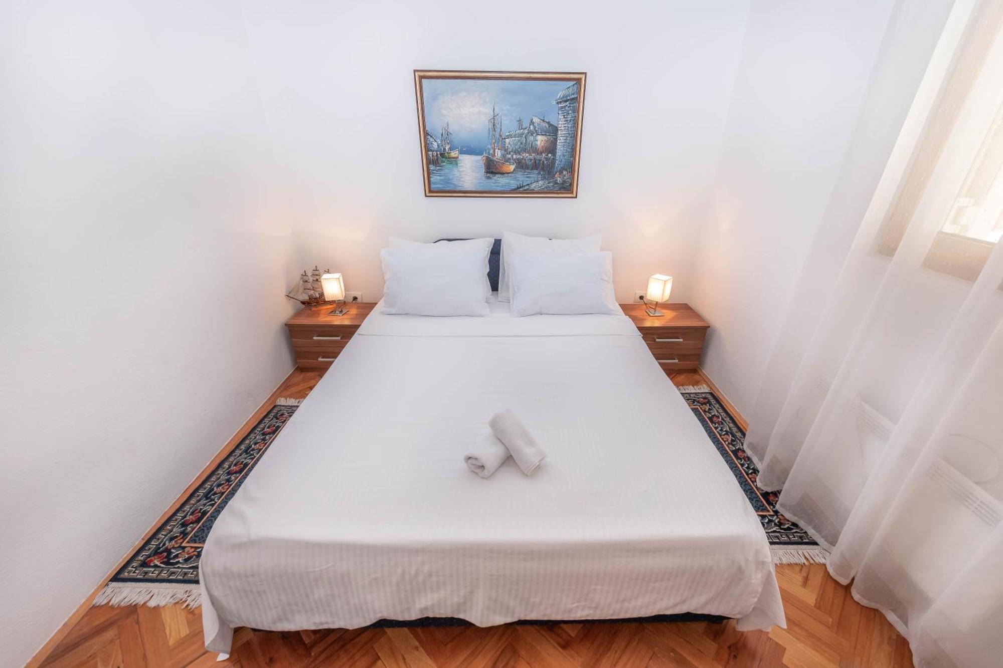 S&P City Center Apartments Kotor Bagian luar foto