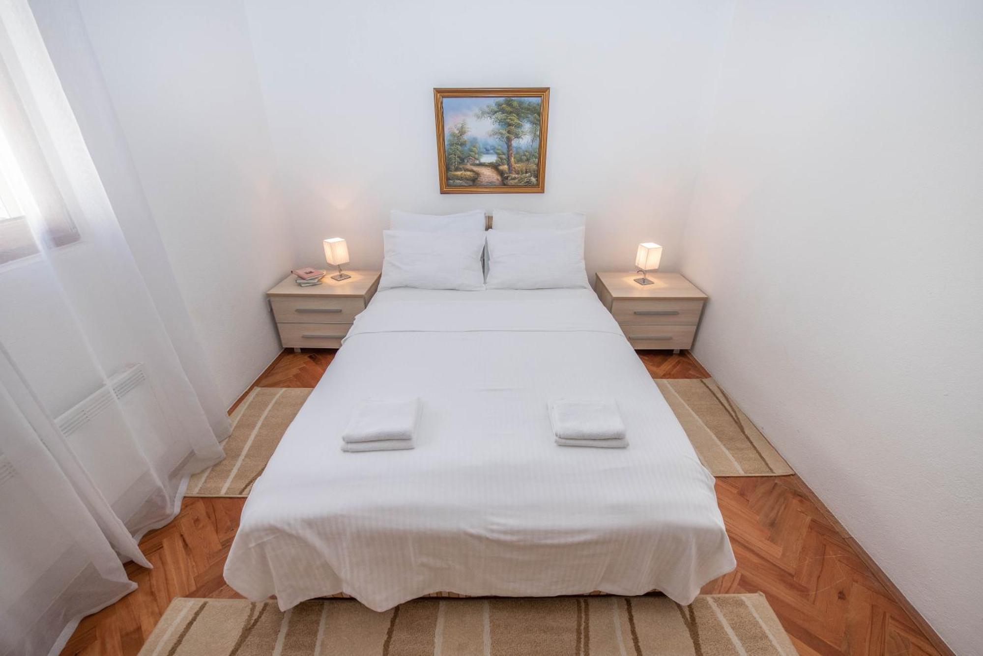 S&P City Center Apartments Kotor Bagian luar foto