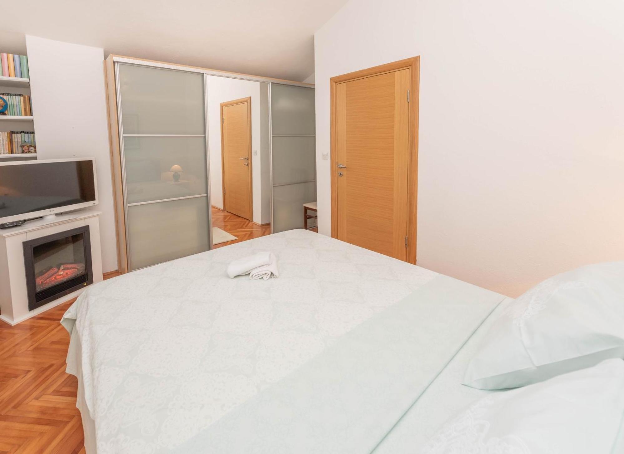 S&P City Center Apartments Kotor Bagian luar foto