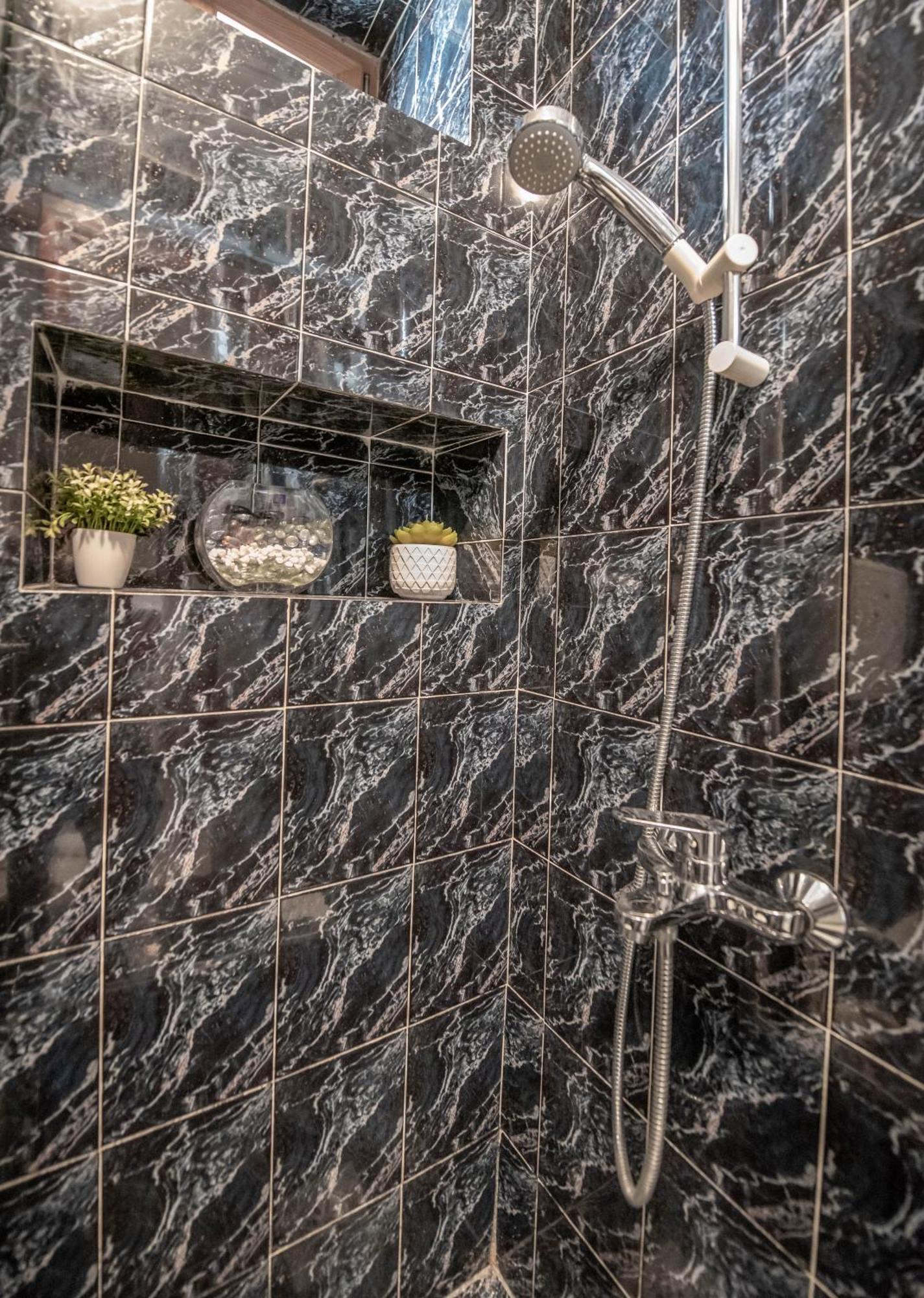 S&P City Center Apartments Kotor Bagian luar foto