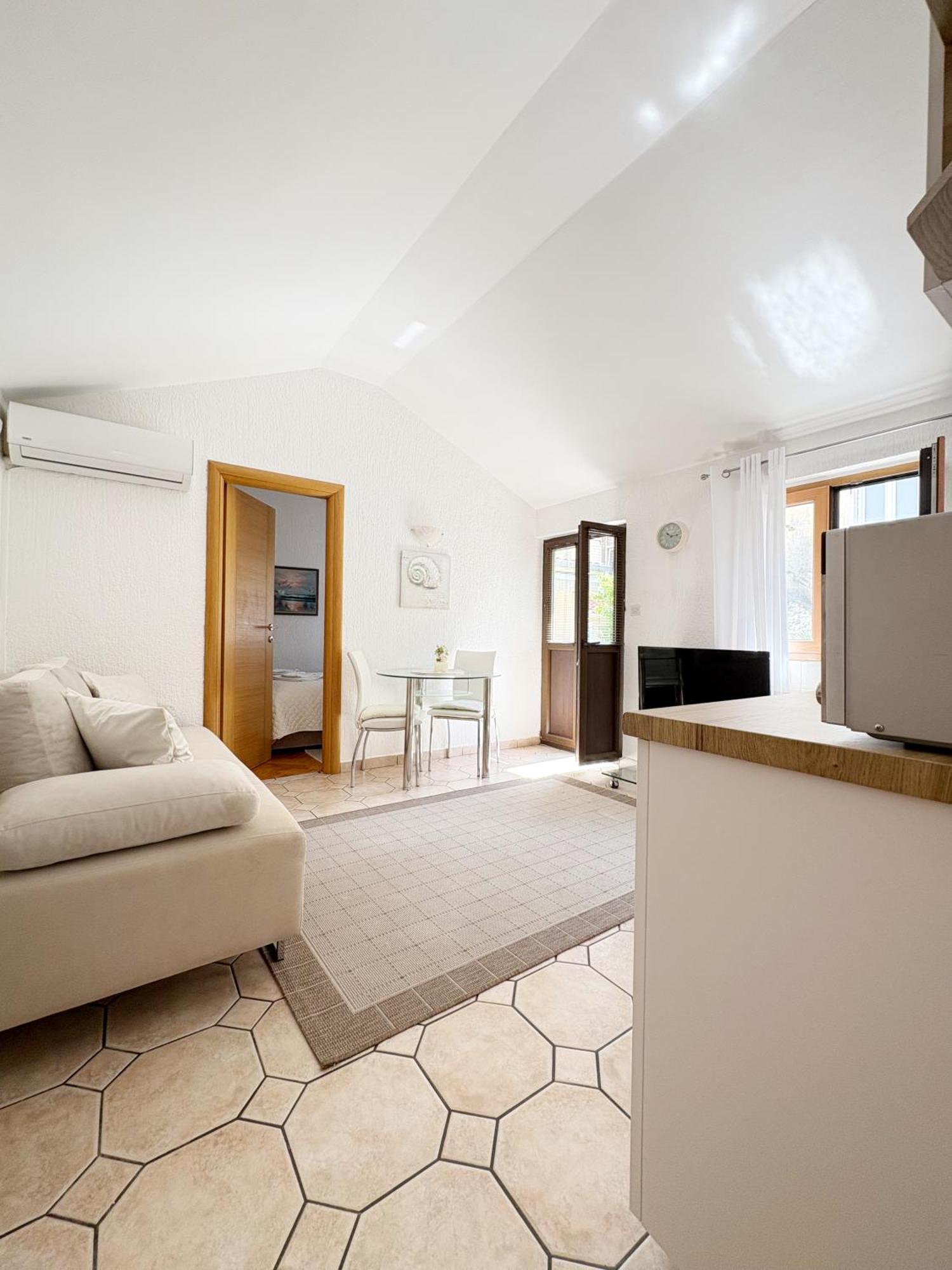 S&P City Center Apartments Kotor Bagian luar foto