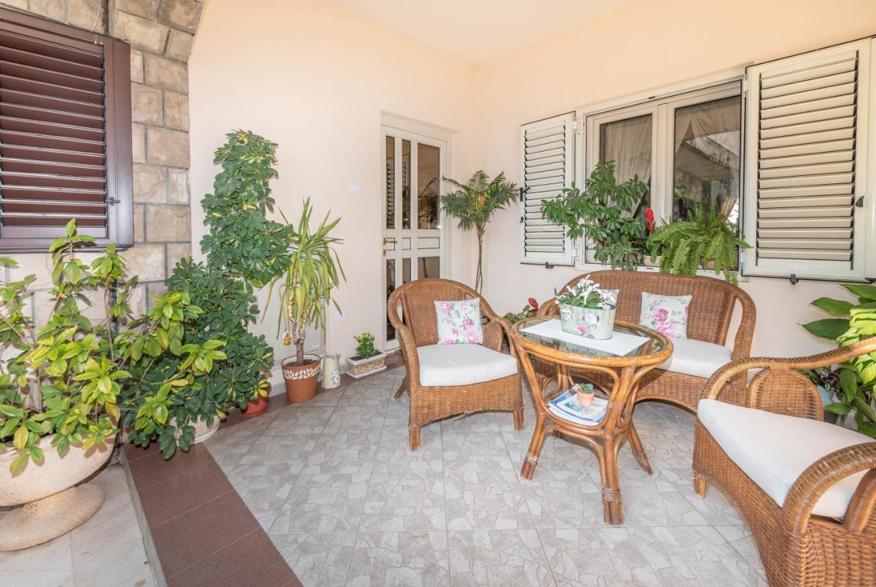 S&P City Center Apartments Kotor Bagian luar foto